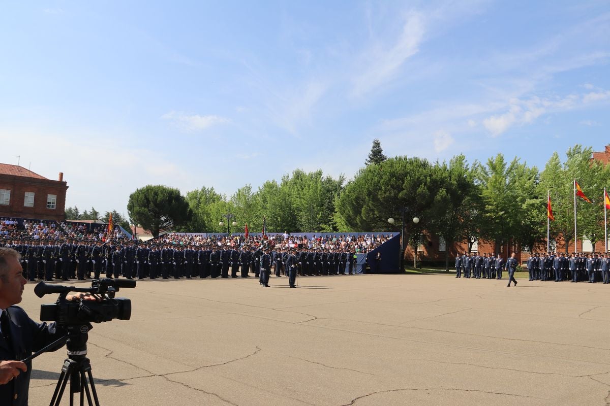 Fotos: Entrega de Reales Despachos