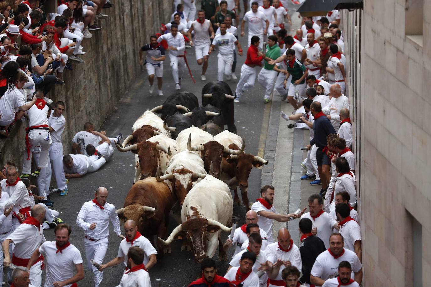 Fotos: Las imágenes que ha dejado el primer encierro de los Sanfermines 2019