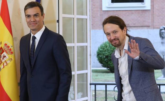 Pedro Sánchez (i) y Pablo Iglesias. 