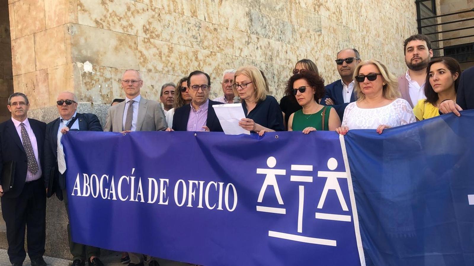 Fotos: Los abogados se reivindican como garantes de la justicia gratuita y piden más reconocimiento