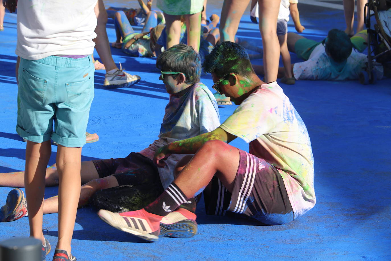 Fotos: La Virgen disfruta de un día de color