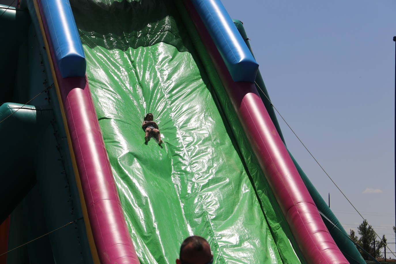Fotos: La fiesta del agua sigue en Espacio León