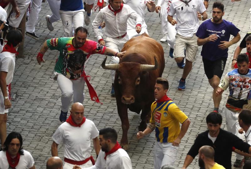 Fotos: Los Miura dejan varios heridos por asta