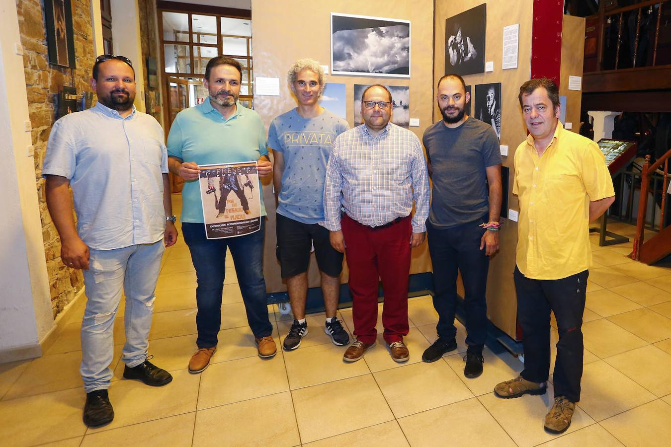 Fotos: Inauguración de la exposición de fotoperiodismo &#039;Por un puñado de placas&#039;