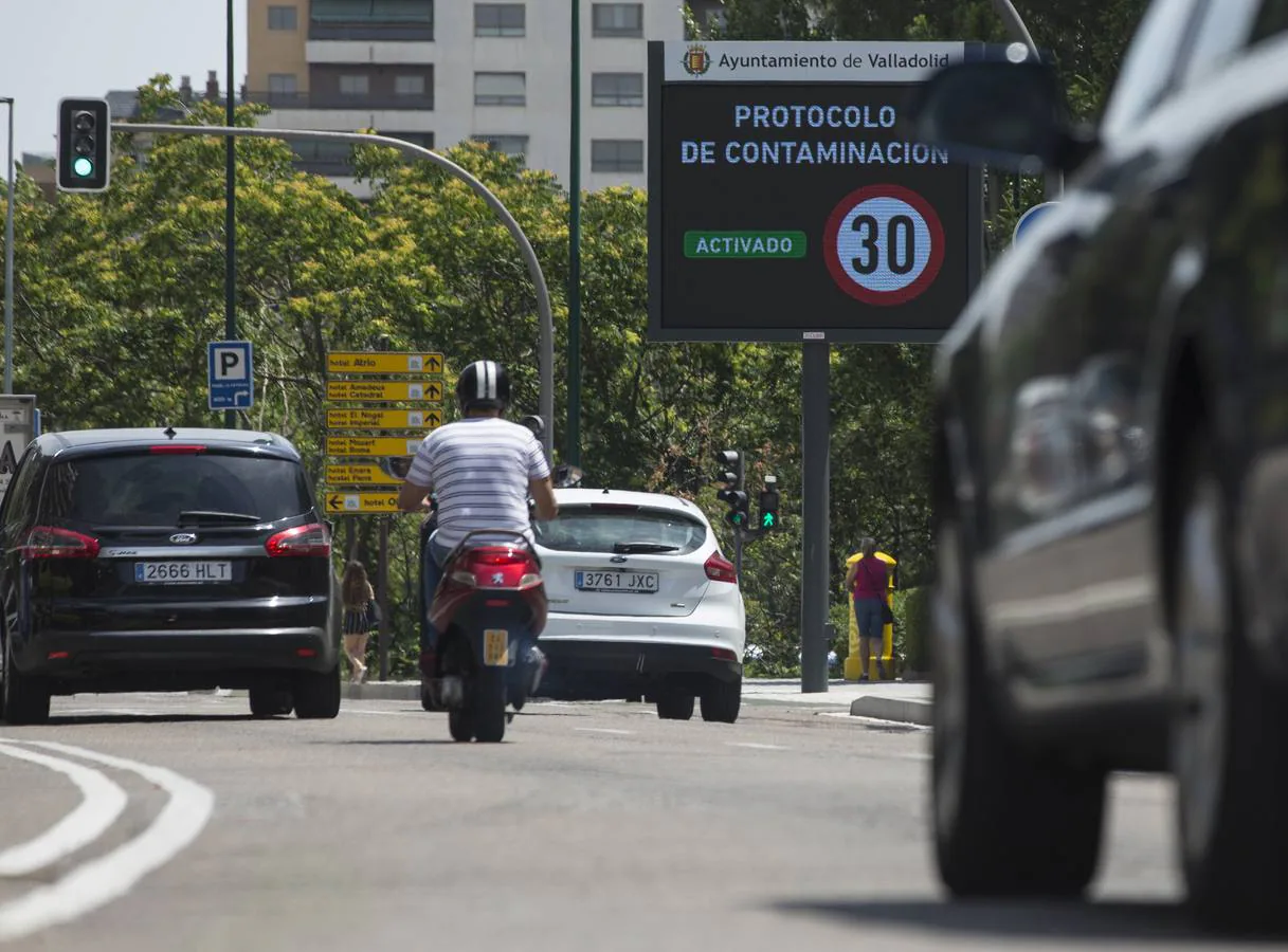 El Ayuntamiento de Valladolid limita hoy a 30 por hora la velocidad en el centro por la contaminación.
