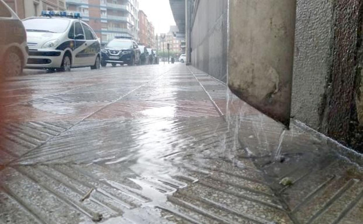 La lluvia en la ciudad de León.