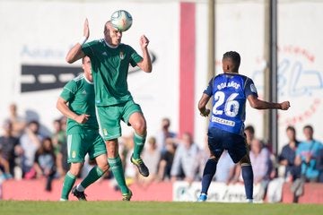 Fotos: La Ponferradina levanta el título en Navia