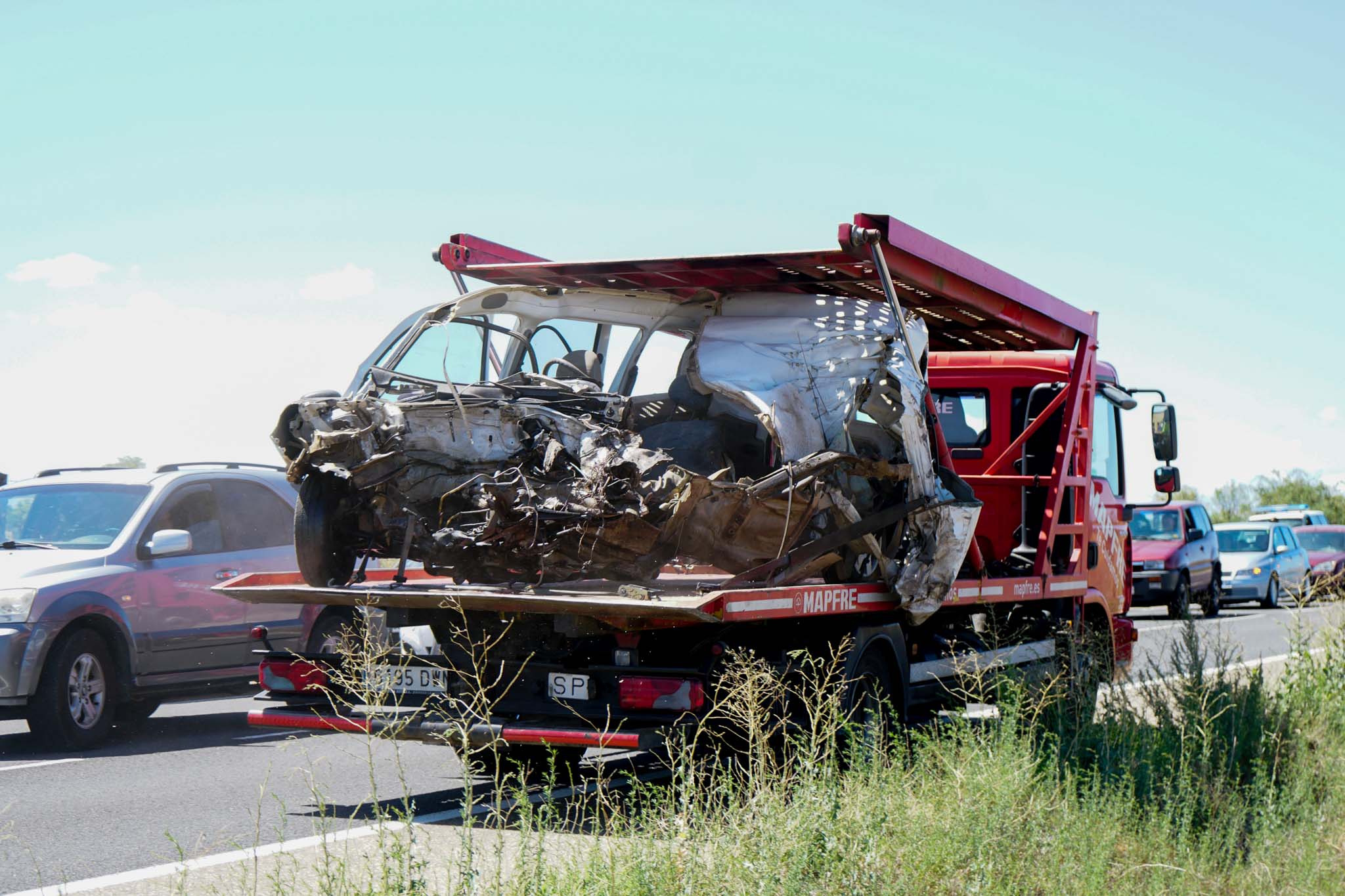 El vehículo en el que viajaba el fallecido quedó completamente destrozado