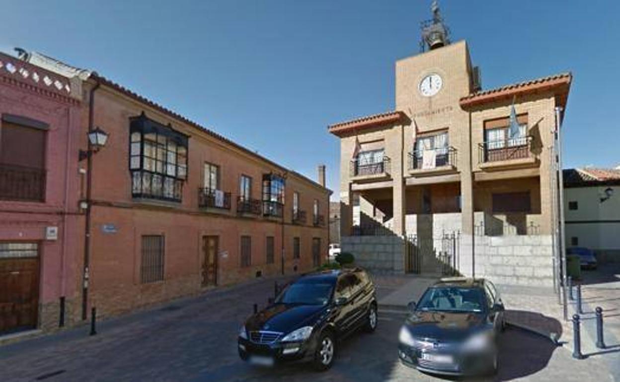 Fachada del Ayuntamiento de Valderas.