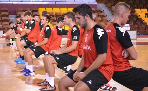 Primer entrenamiento del Abanca Ademar. 