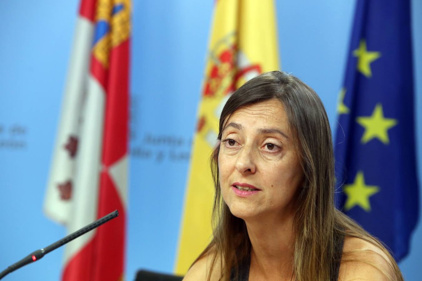 Esperanza Vázquez, directora general de Familias, Infancia y atención a la diversidad y Comisionada Regional para la Droga.