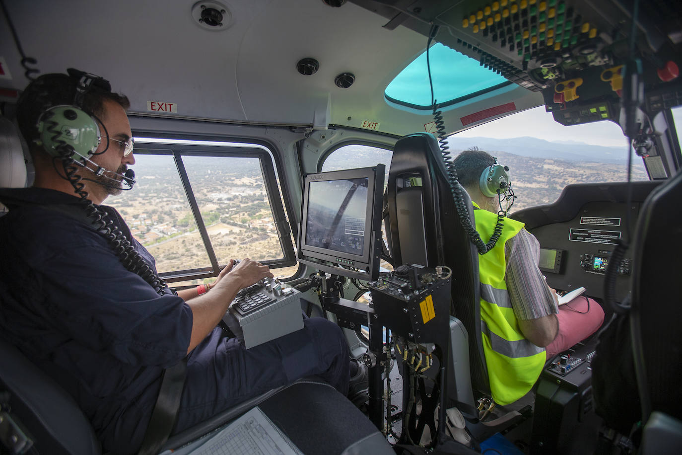 Fotos: Un vuelo en el Pegasus de la Guardia Civil