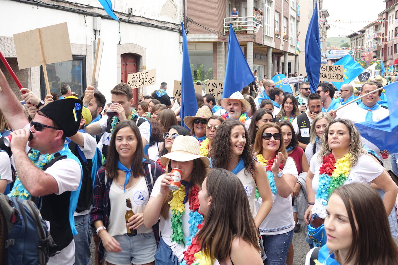 Miles de personas disfrutaron este sábado de la fiesta de las piragüas. ¡Búscate en nuestra galería! 