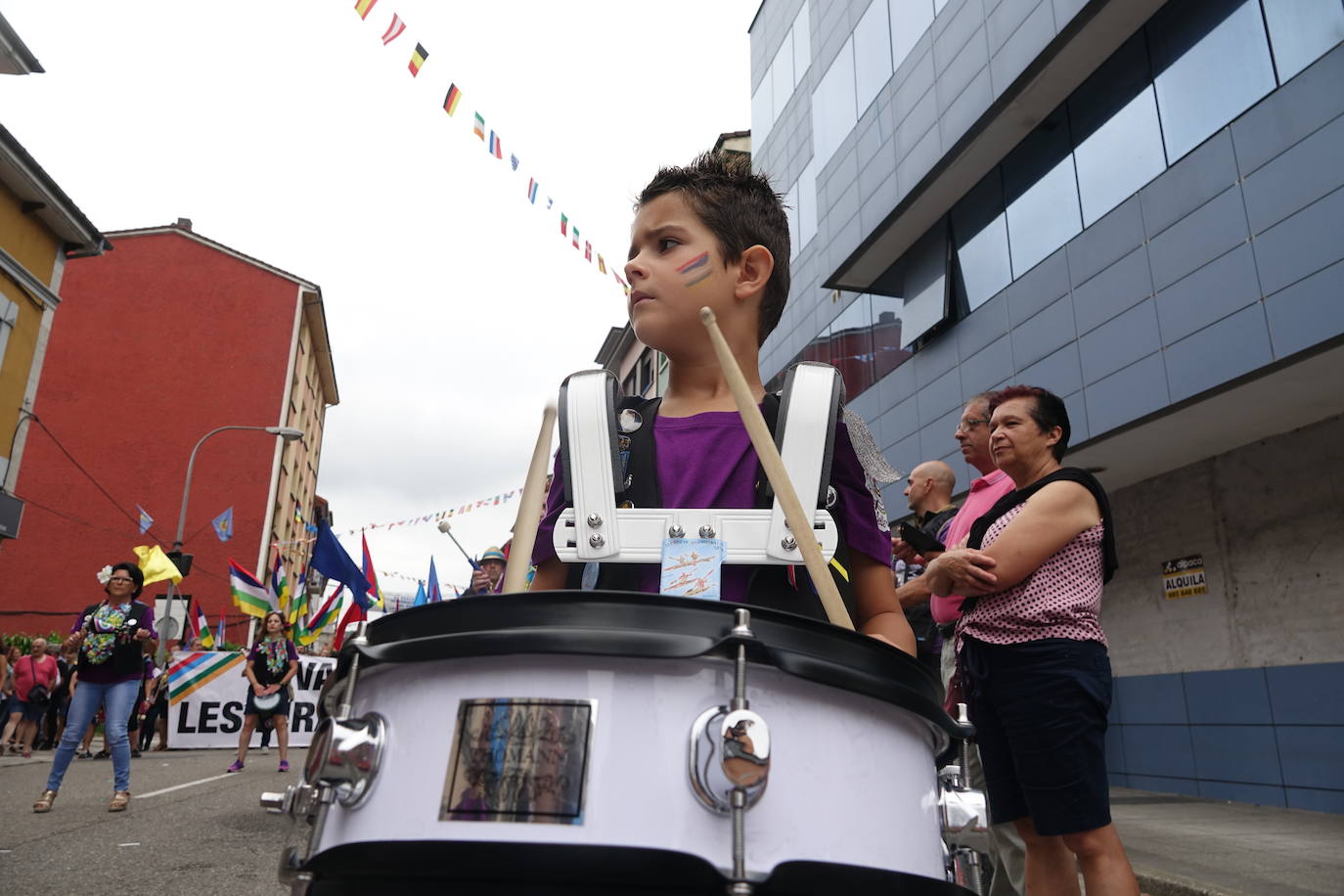 Miles de personas disfrutaron este sábado de la fiesta de las piragüas. ¡Búscate en nuestra galería! 