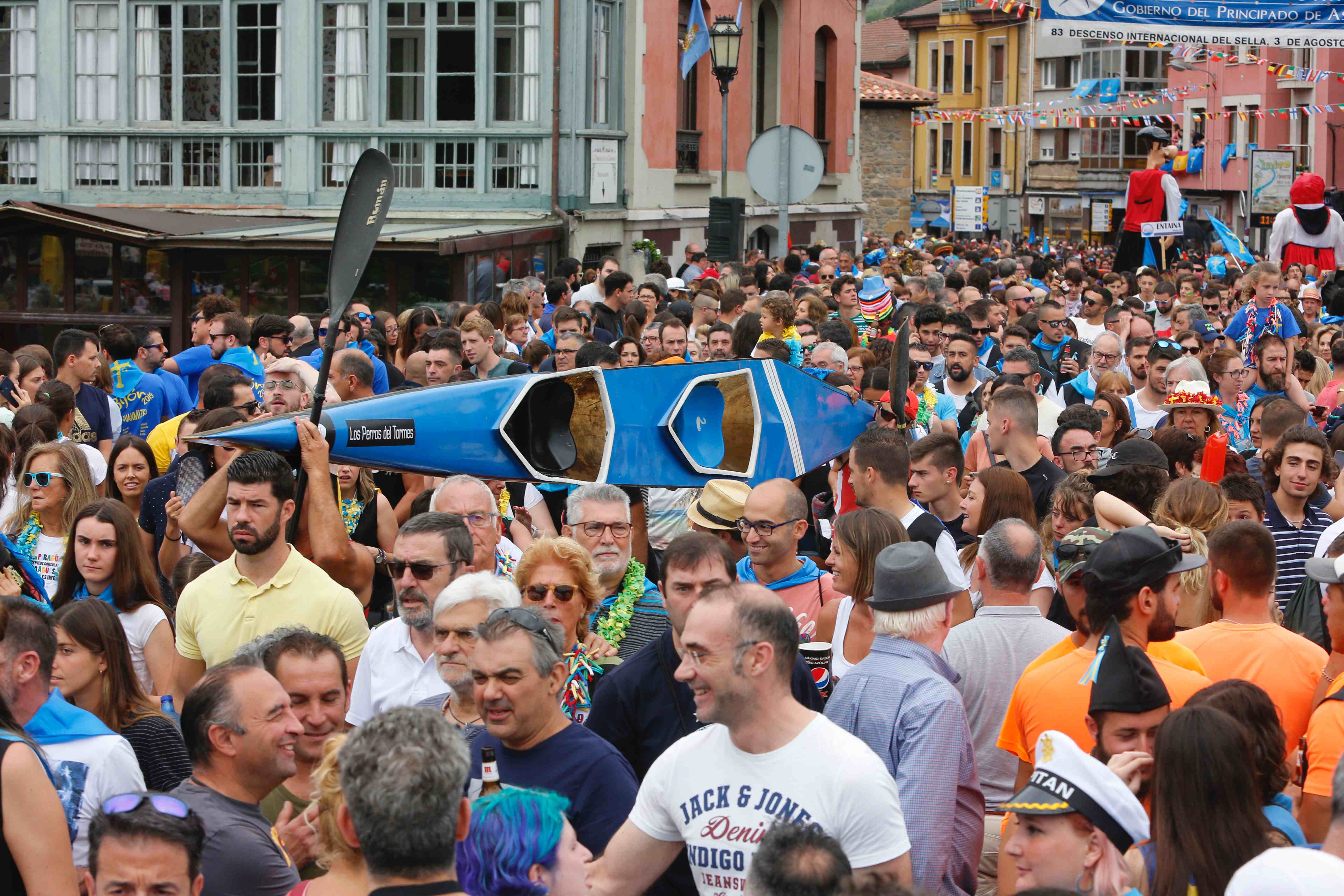 Miles de personas disfrutaron este sábado de la fiesta de las piragüas. ¡Búscate en nuestra galería! 