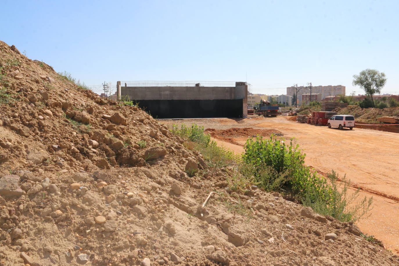 Fotos: Obras de construcción del paso elevando entre San Andrés y la rotonda del Hospital San Juan de Dios