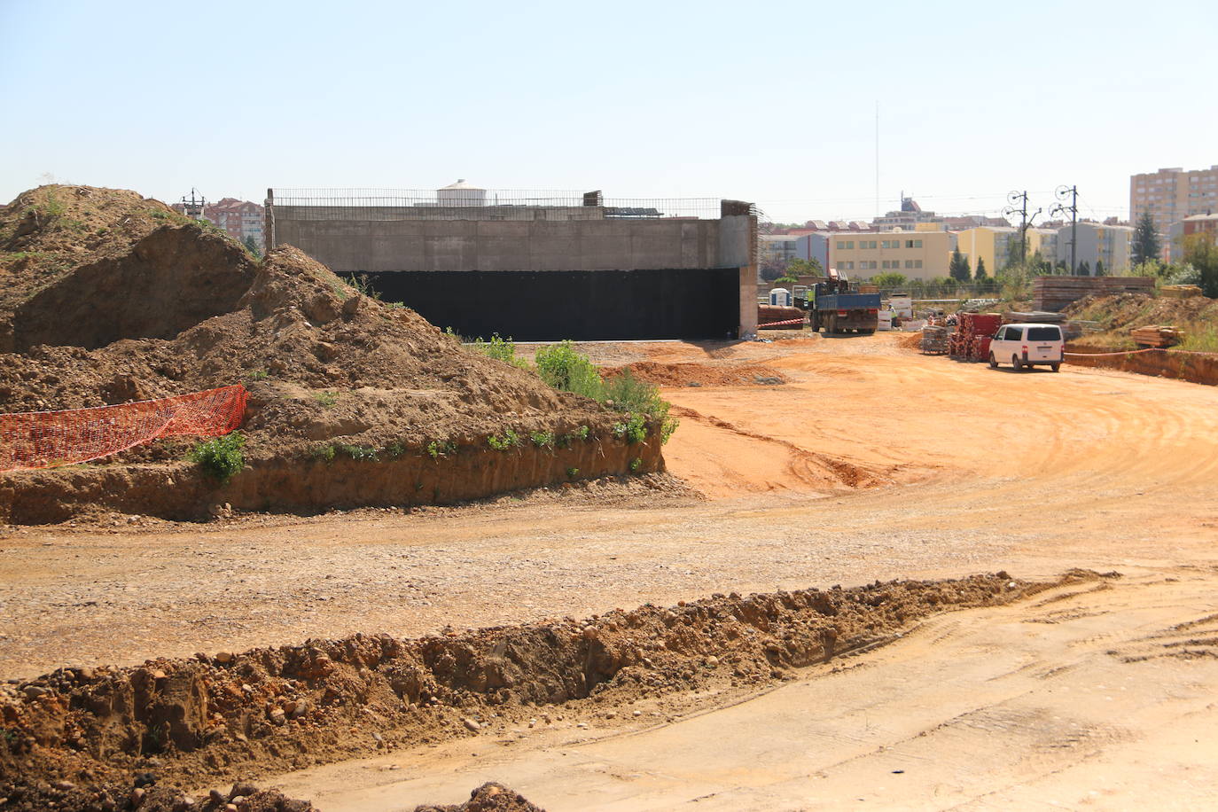 Fotos: Obras de construcción del paso elevando entre San Andrés y la rotonda del Hospital San Juan de Dios