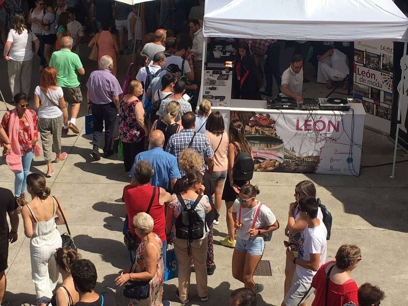 Fotos: Primer día de &#039;León, para volver siempre&#039; en la Feria de Muestras de Gijón