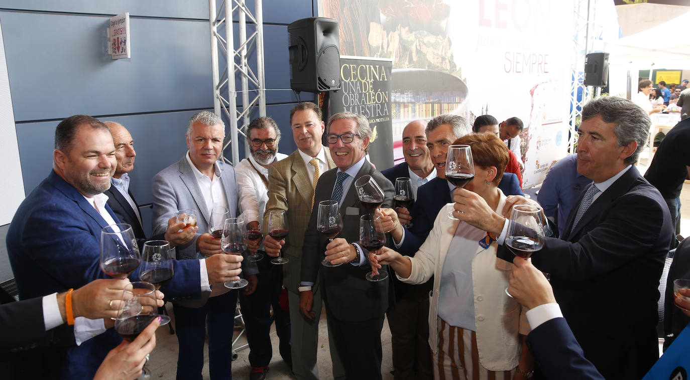 Fotos: La Feria de Muestras de Gijón celebra el Día de León