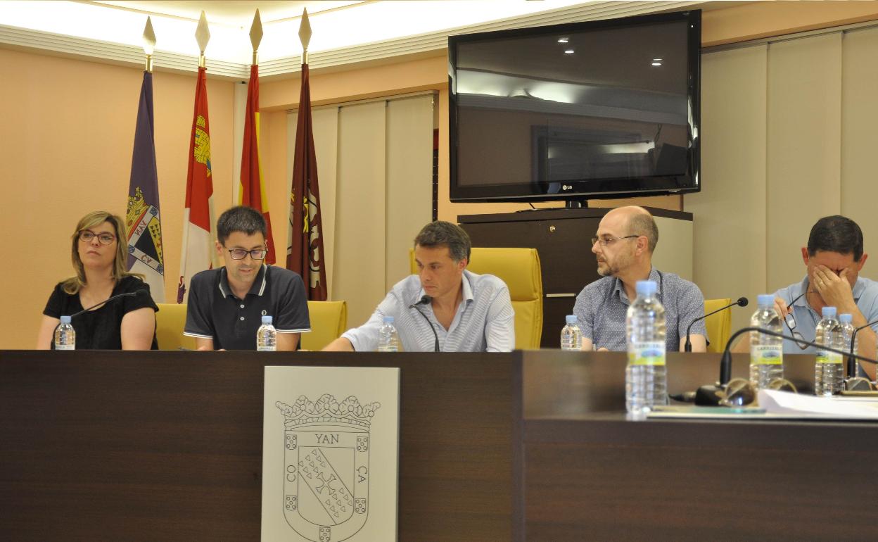 Sesión Plenaria del Ayuntamiento de Valencia de Don Juan. 