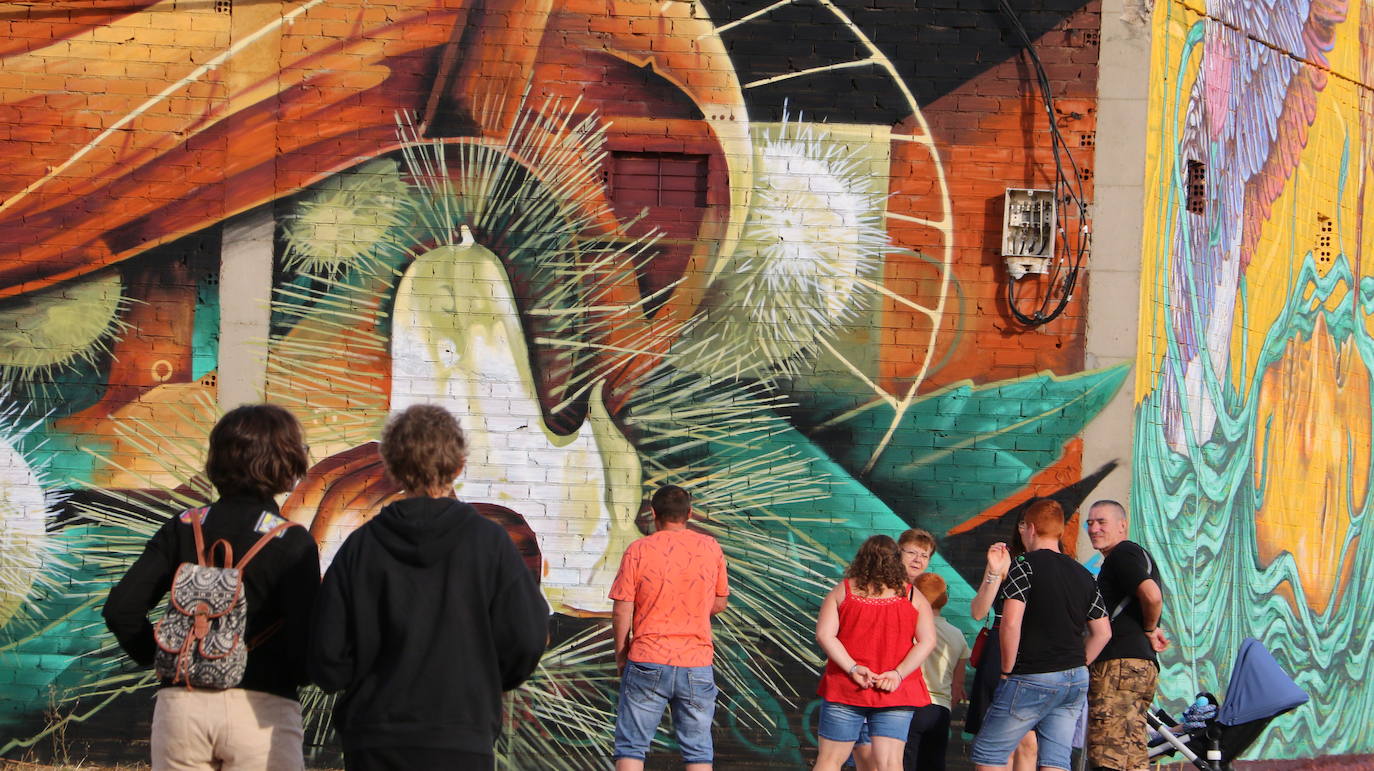 Fotos: Última jornada del VII Festival Internacional de Arte Urbano Art Aero Rap de La Bañeza