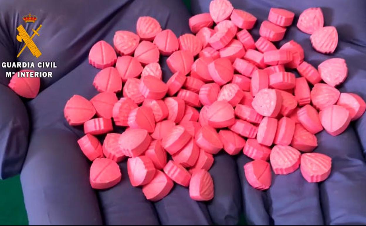 Detenida una burgalesa que escondía un centenar de pastillas de éxtasis en una axila