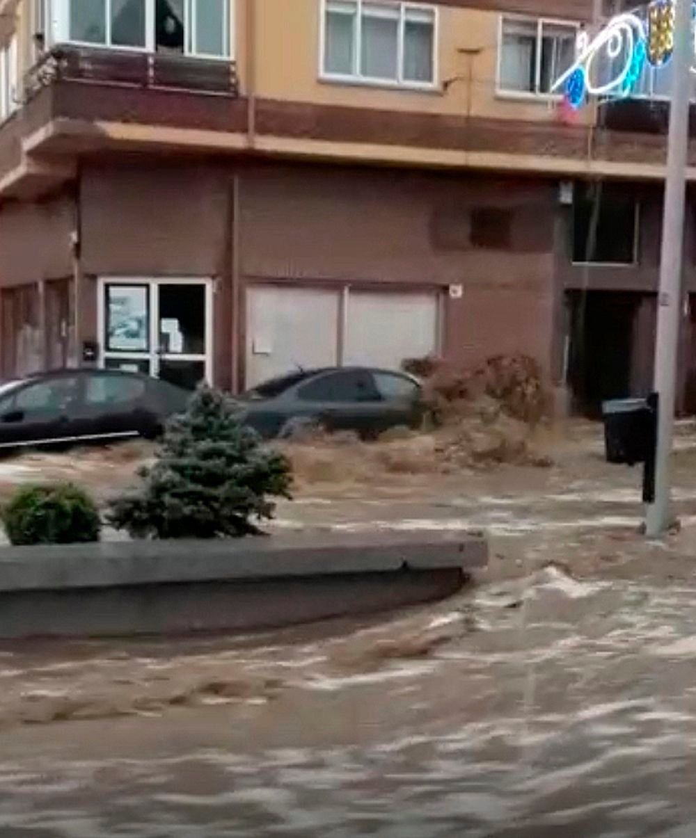 Imagen de la riada en Navas del Marqués.