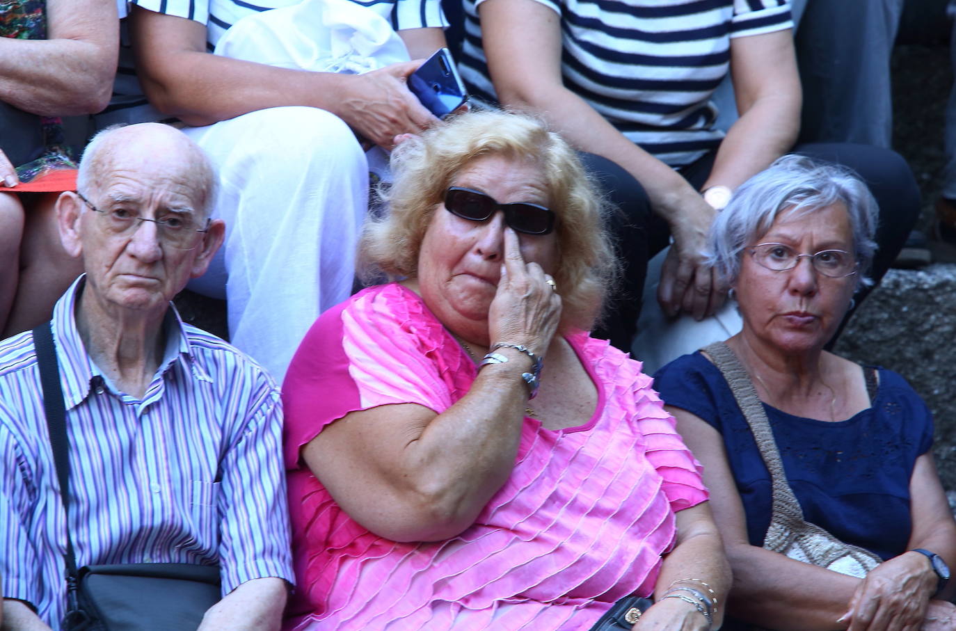 Fotos: Acto de homenaje de la ARMH a las víctimas de desapariciones forzadas en Ponferrada