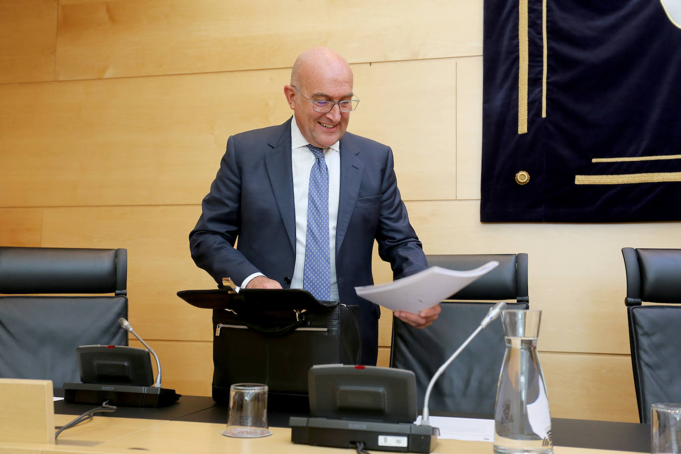 Fotos: Comparecencia en las Cortes para exponer el programa de actuaciones de Agricultura en la presente legislatura