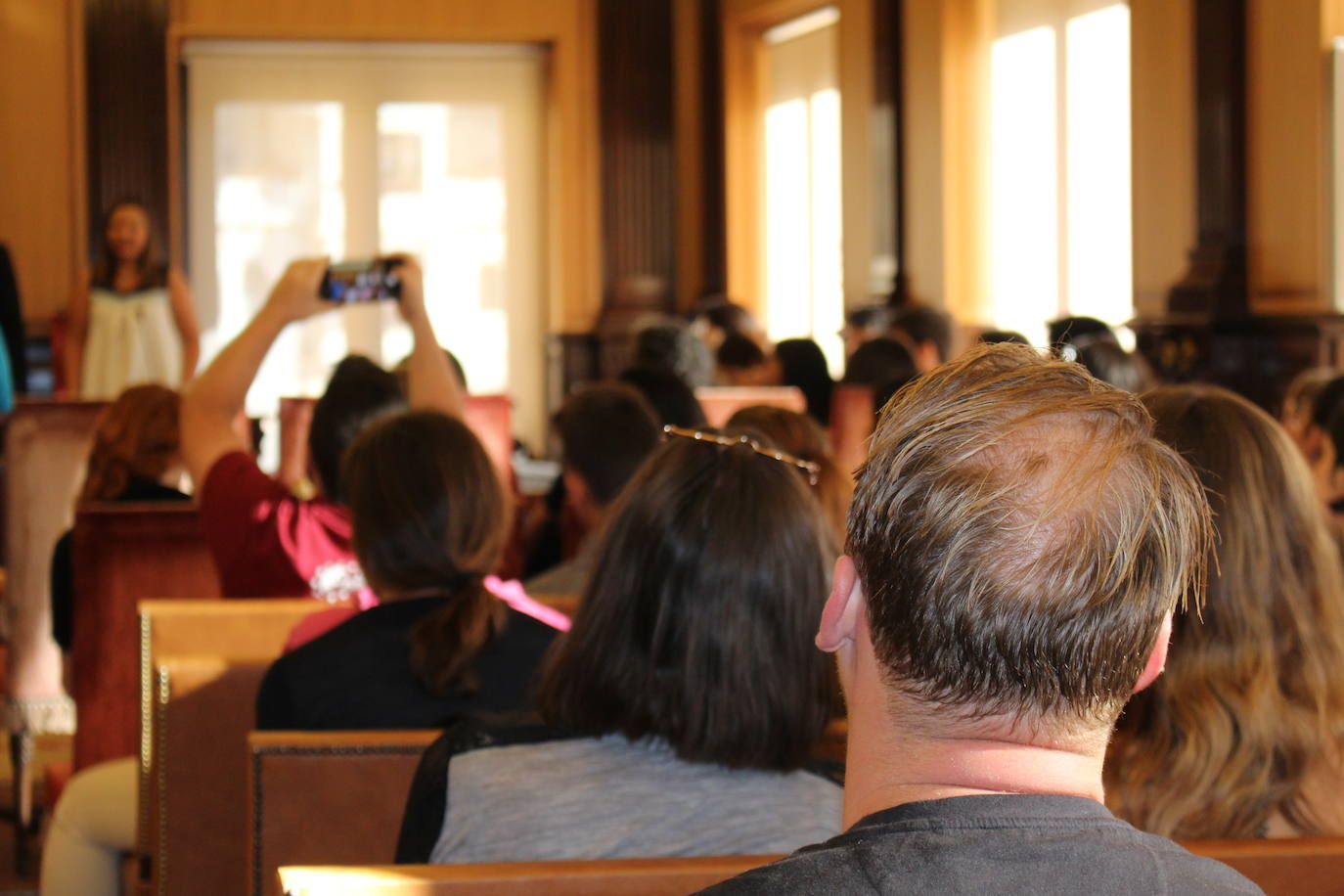 Fotos: El alcalde recibe a los estudiantes internacionales