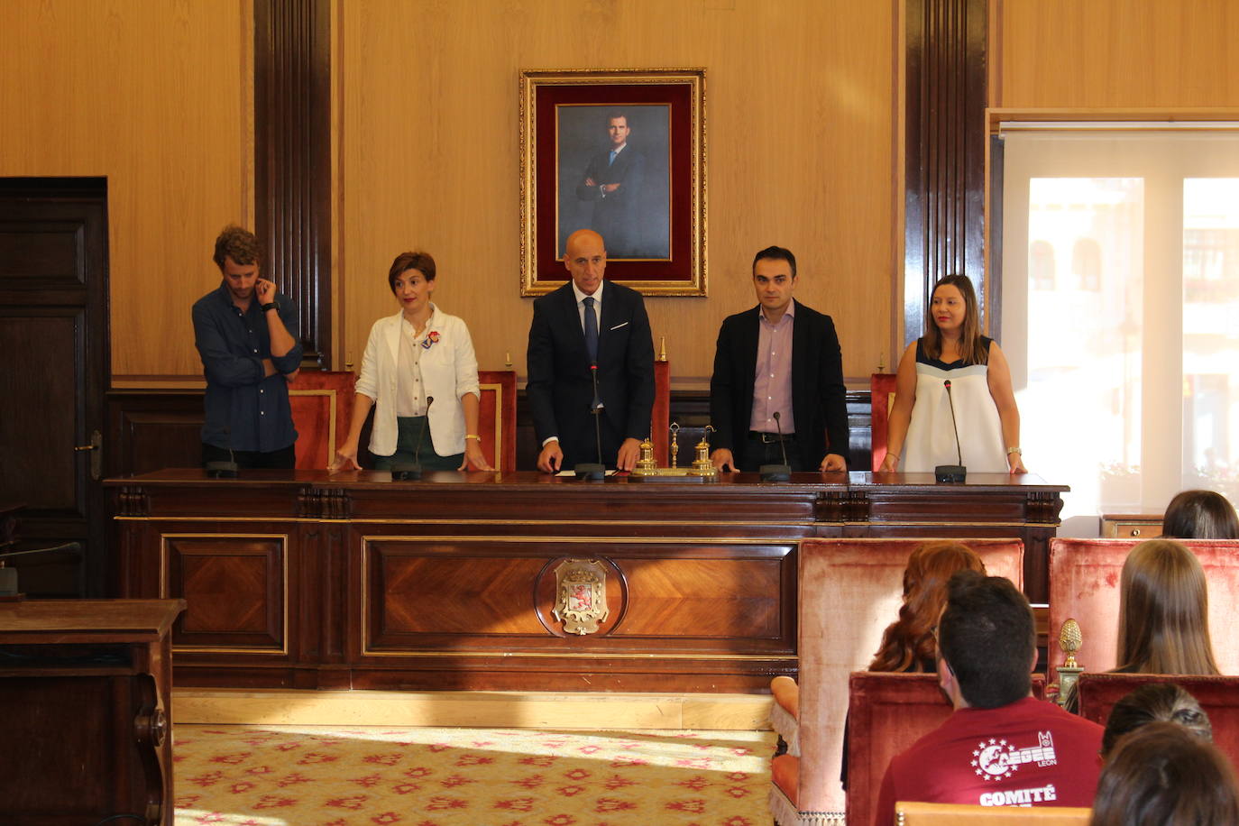 Fotos: El alcalde recibe a los estudiantes internacionales