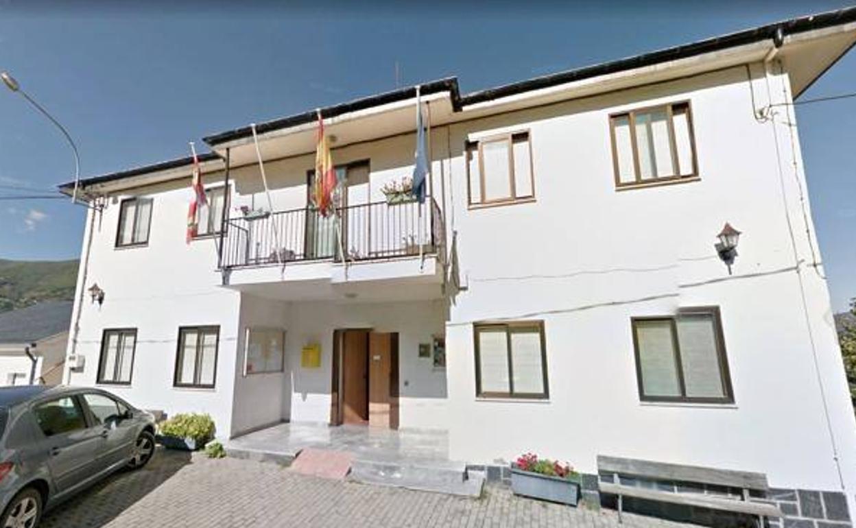 Ayuntamiento de Benuza. 