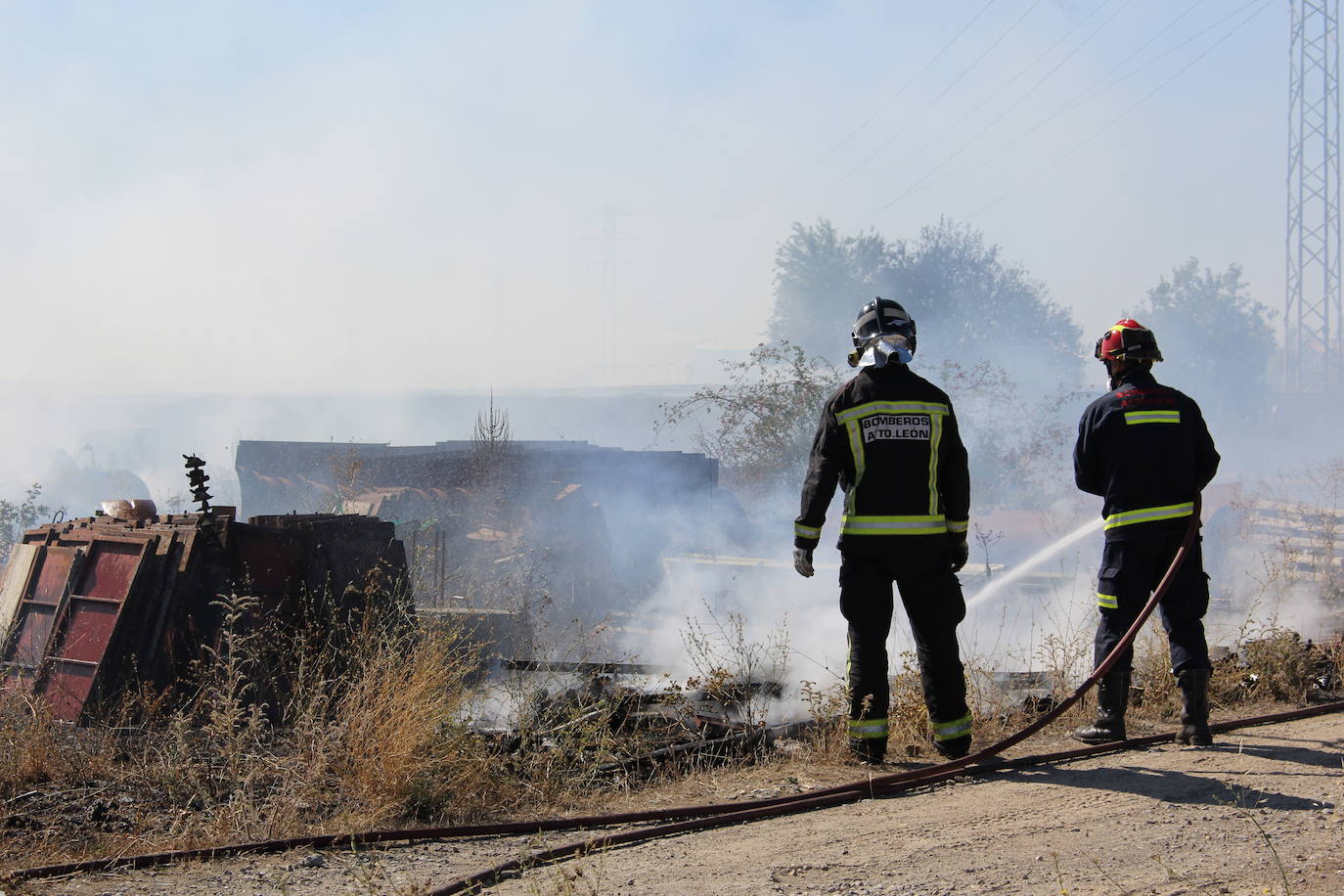 Fotos: Fuego en Trobajo
