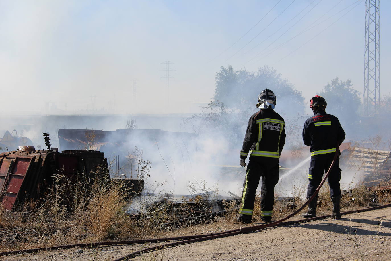 Fotos: Fuego en Trobajo