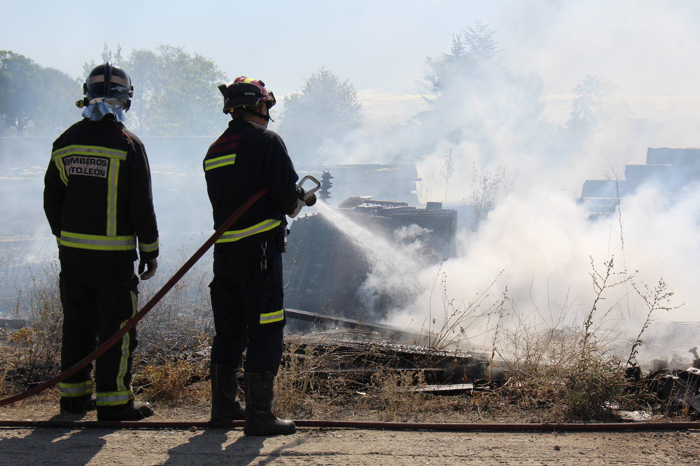 Fotos: Fuego en Trobajo
