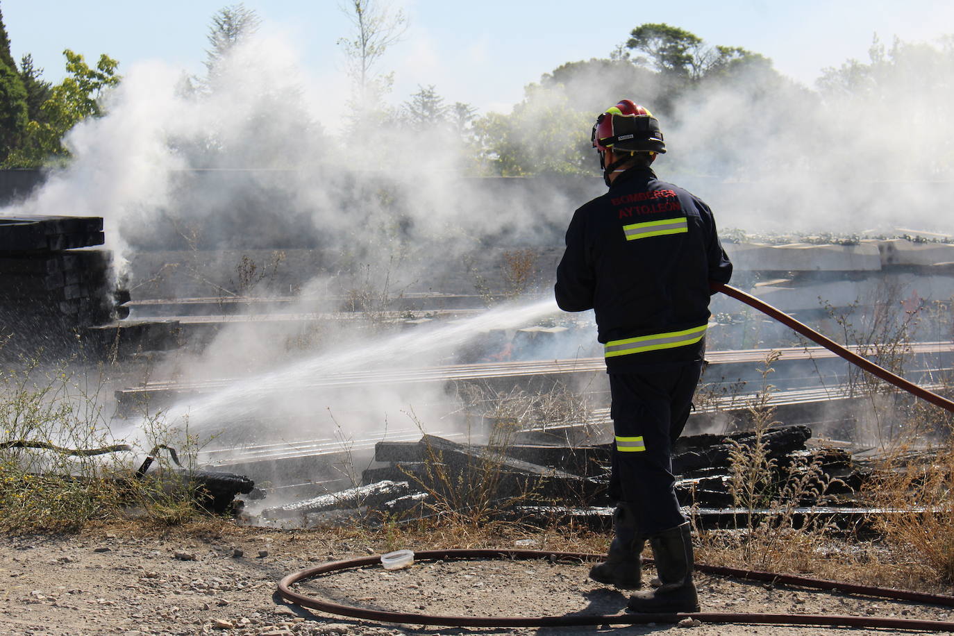 Fotos: Fuego en Trobajo
