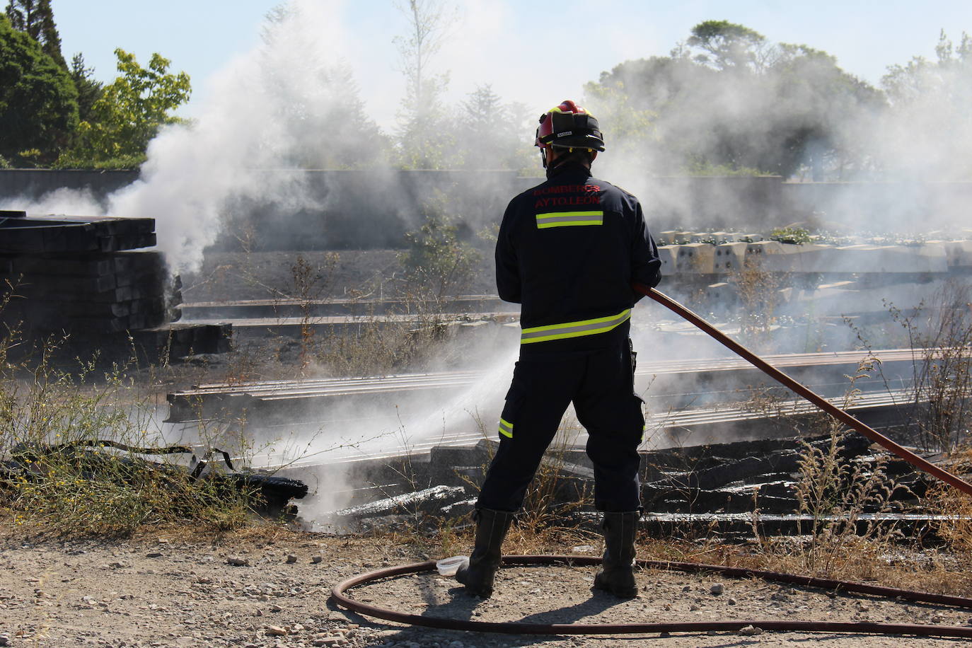 Fotos: Fuego en Trobajo