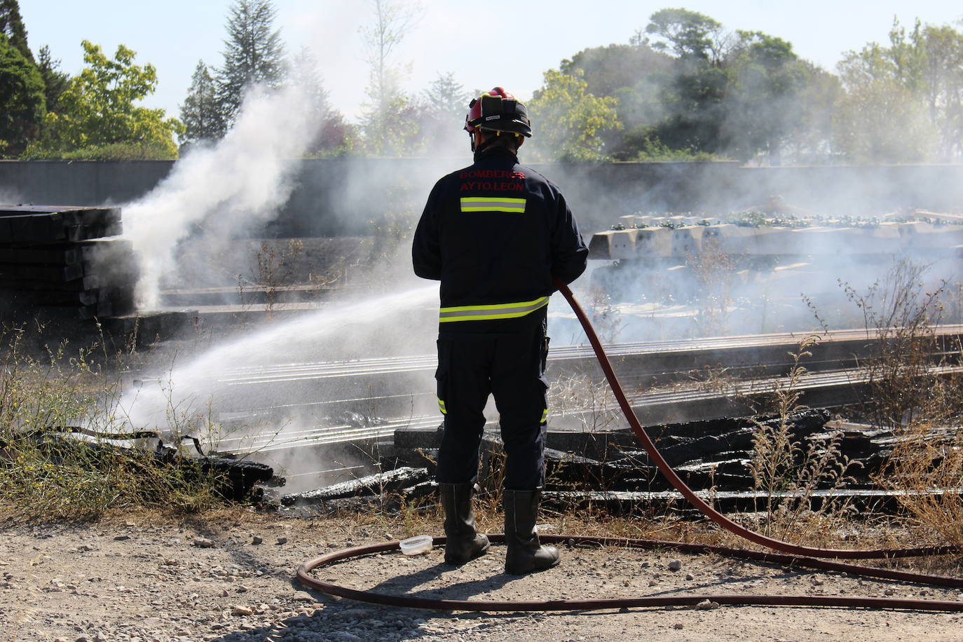 Fotos: Fuego en Trobajo