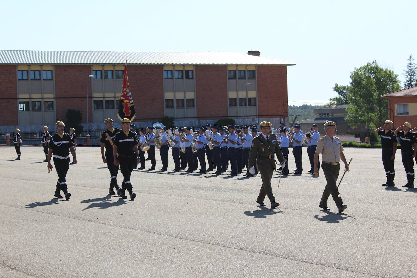 Fotos: Relevo en el mando del V Batallón de la UME