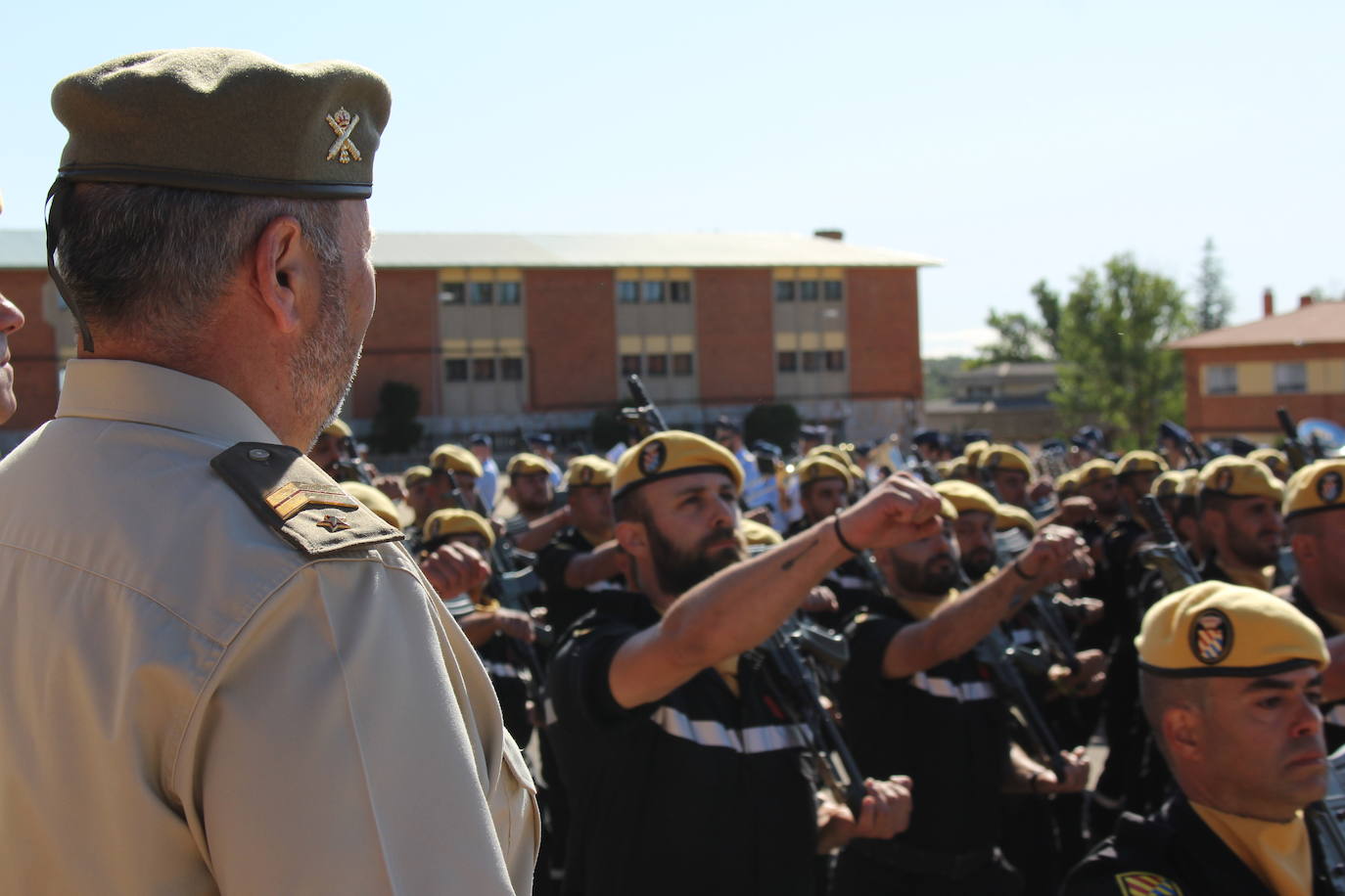 Fotos: Relevo en el mando del V Batallón de la UME