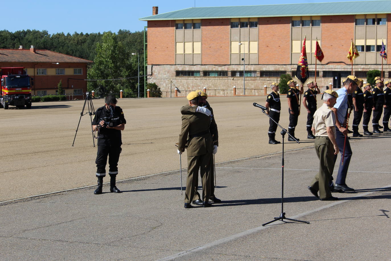 Fotos: Relevo en el mando del V Batallón de la UME