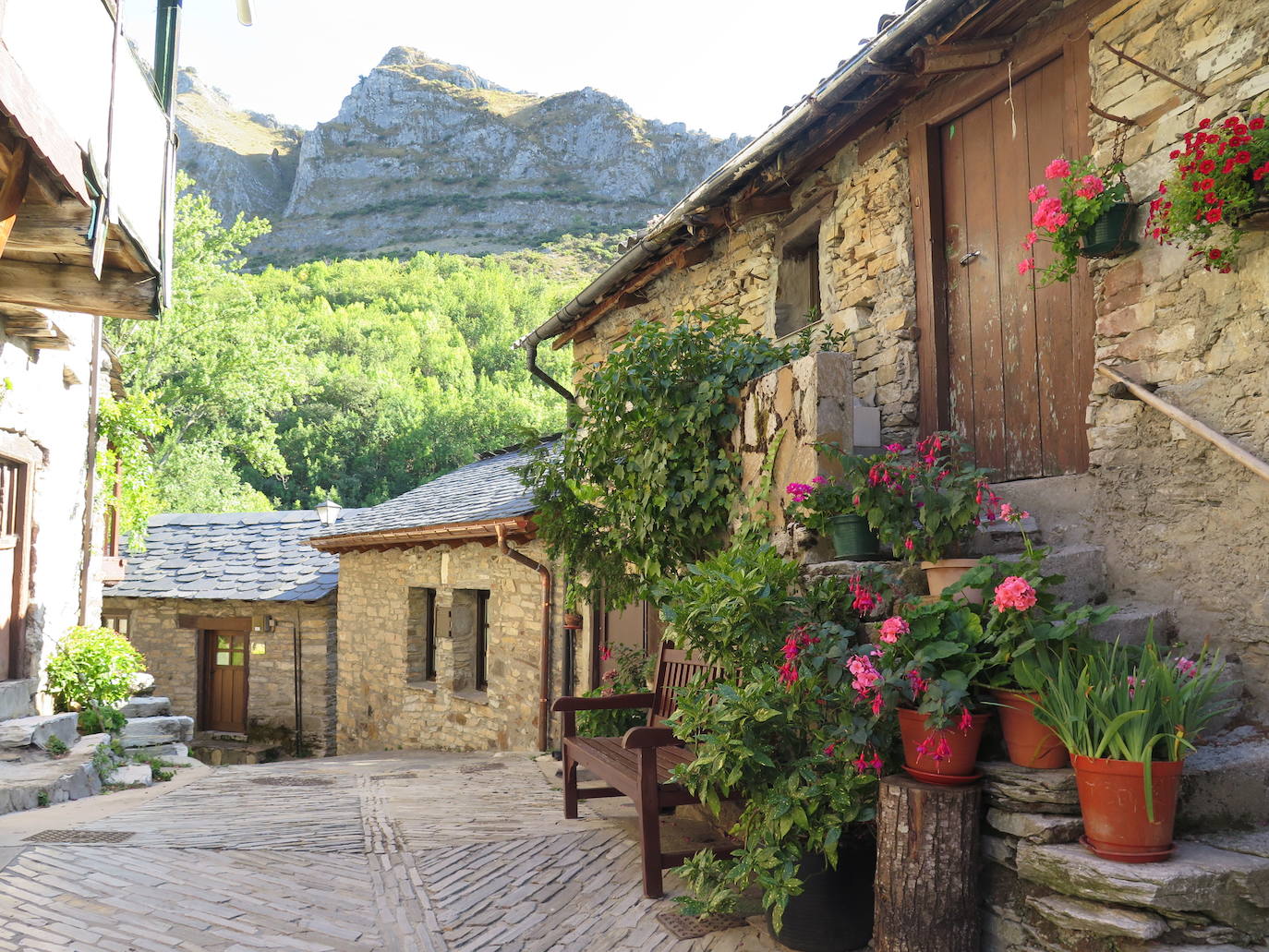 Fotos: La Tebaida Berciana respira de nuevo