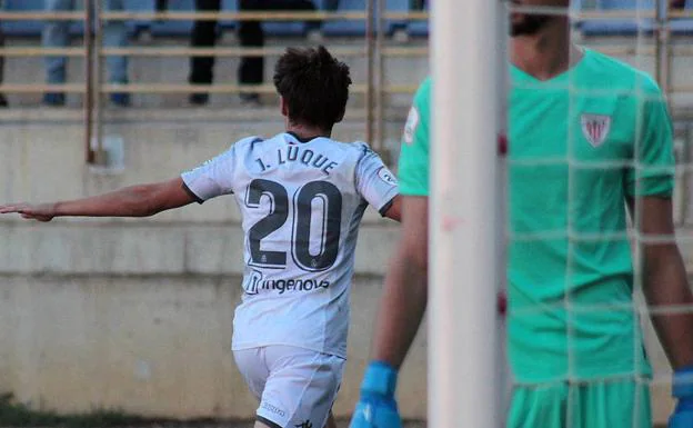 Galería. Luque celebra el 2-1.