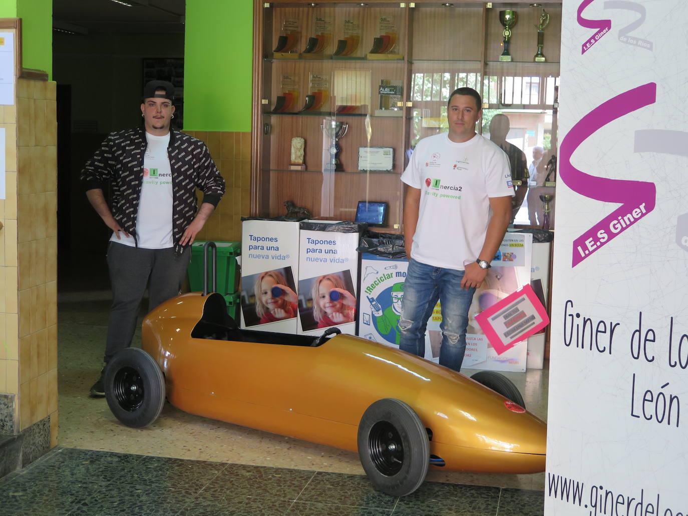 Fotos: El bólido dorado de León