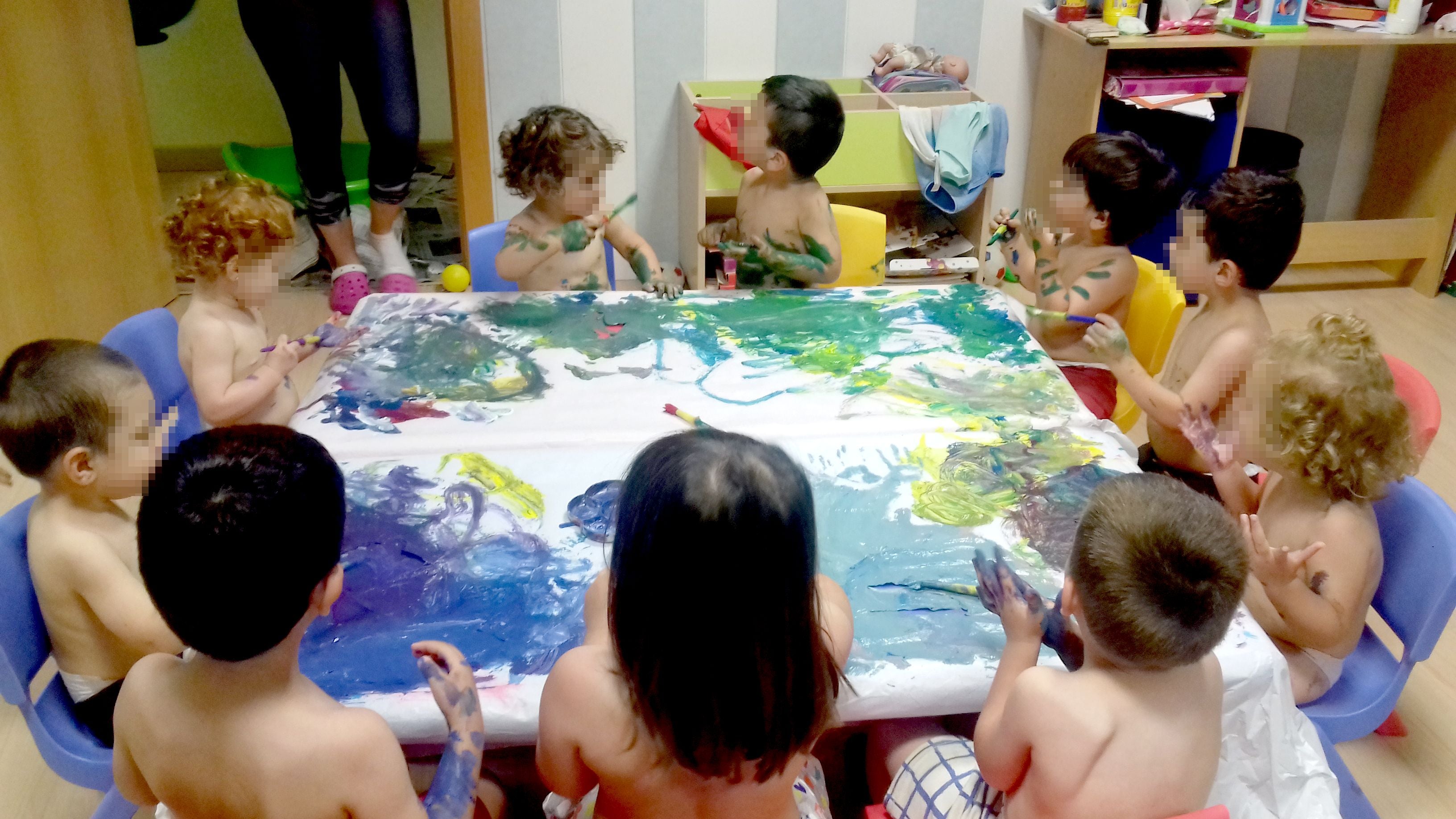 Imagen de un grupo de niños en el Centro Infantil El Álamo.