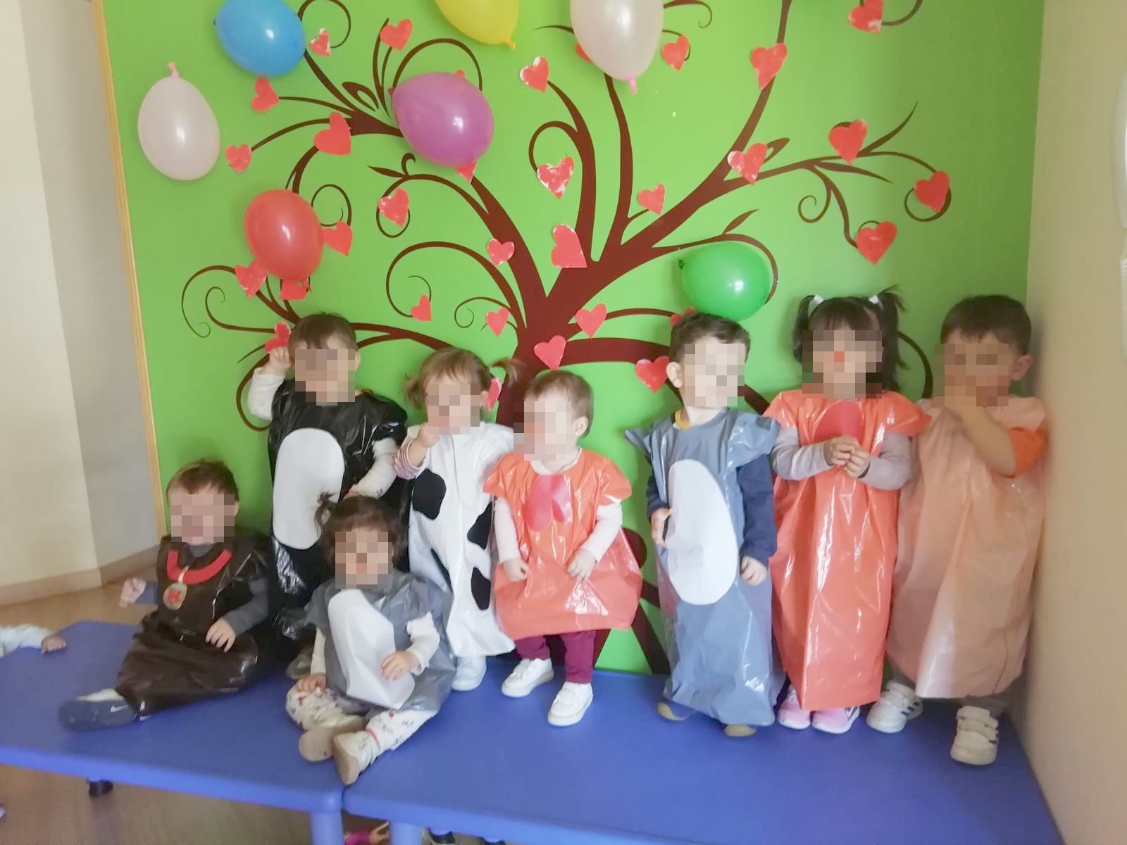 Imagen de un grupo de niños en el Centro Infantil El Álamo.
