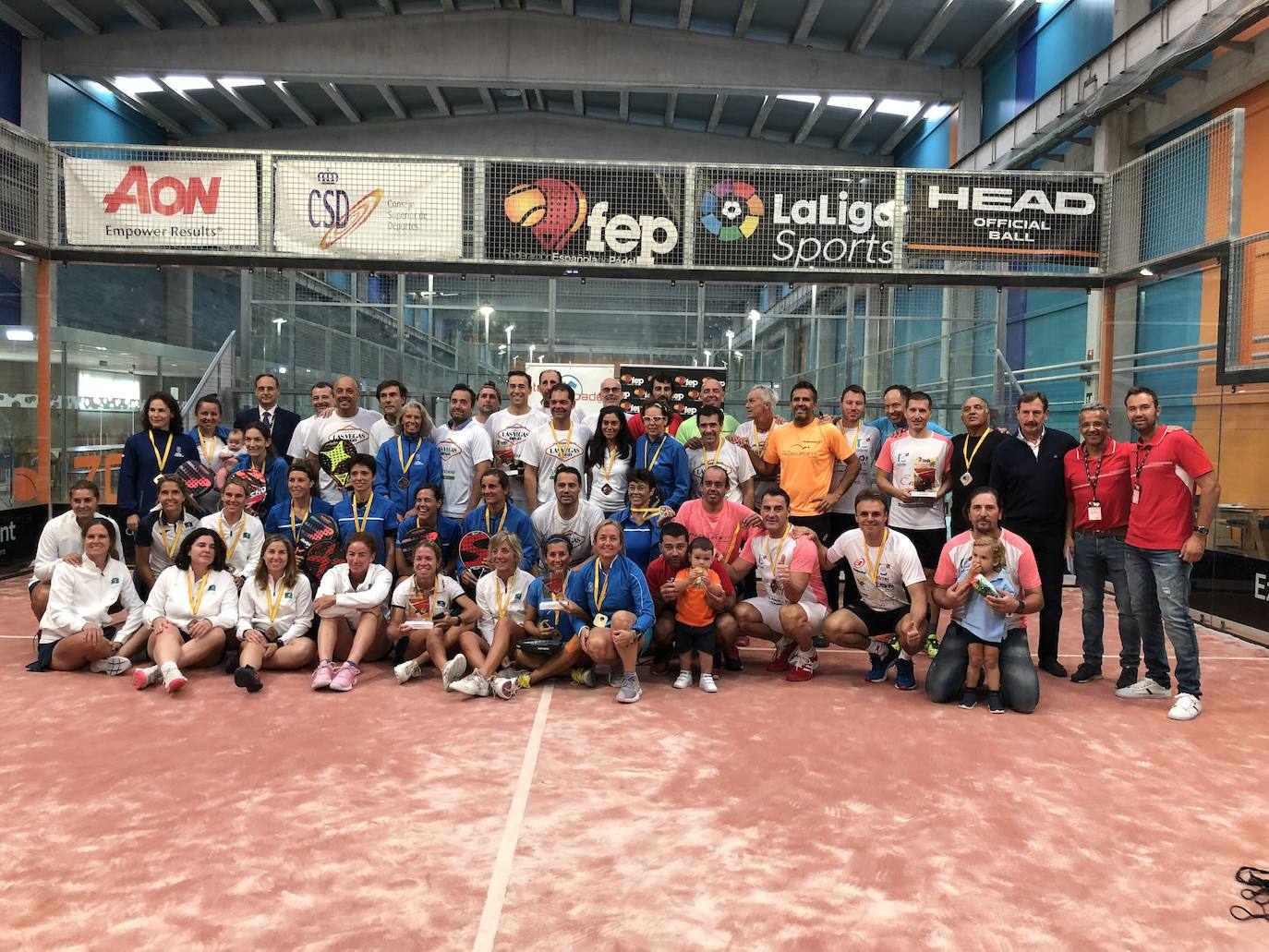 El Club de Tenis Chamartín y el equipo del R.E.P, vencedores del Campeonato de España de Padel de Veteranos