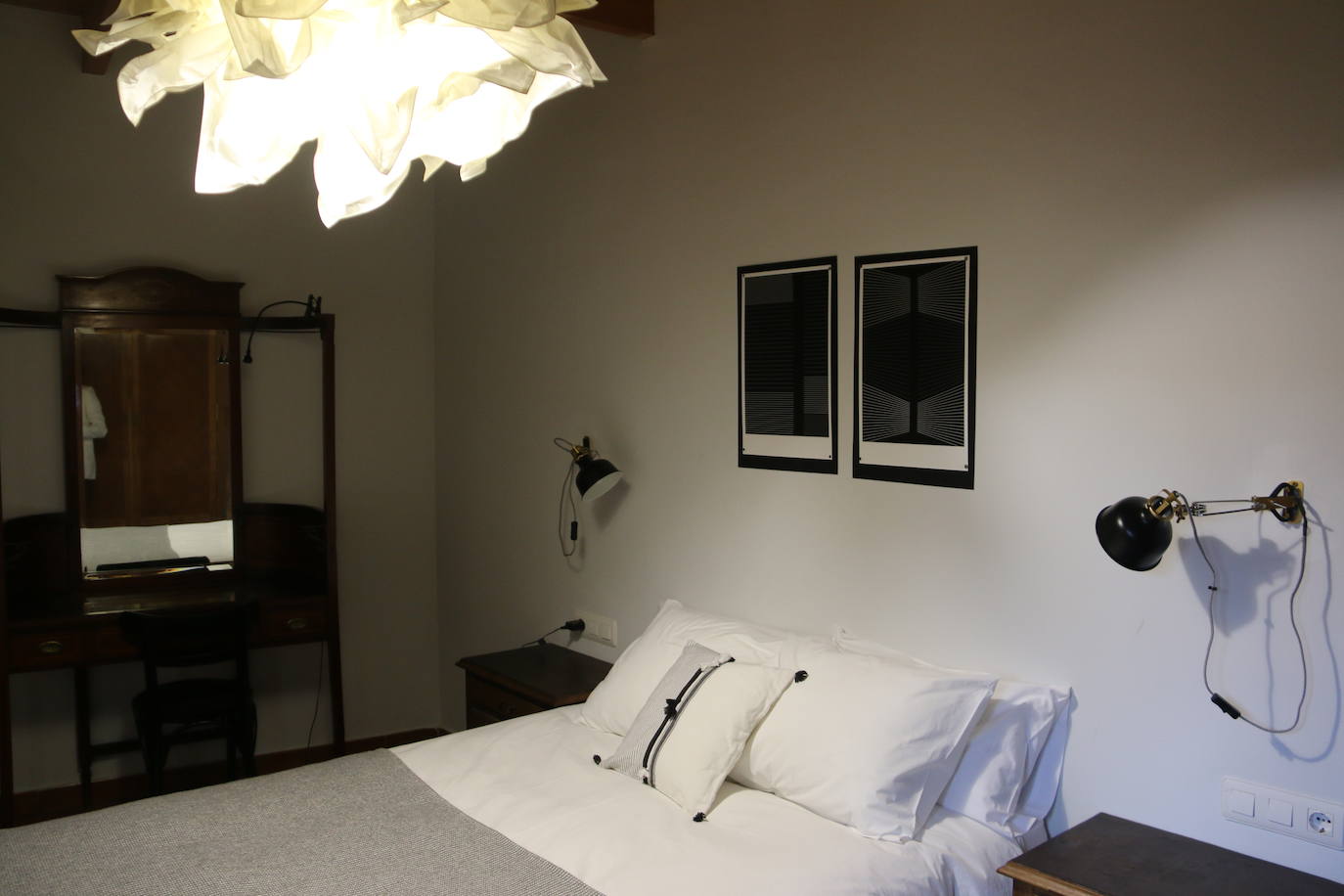 Fotos: Nace ‘El 8 de Serranos’ en la ‘Little England’ de León