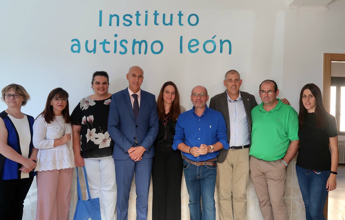 Fotos: Visita de José Antonio Diez a Autismo León