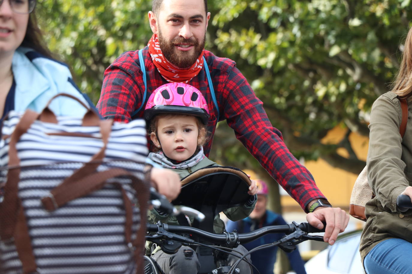 Fotos: Cientos leoneses dan a las al Día de la Bici en León capital